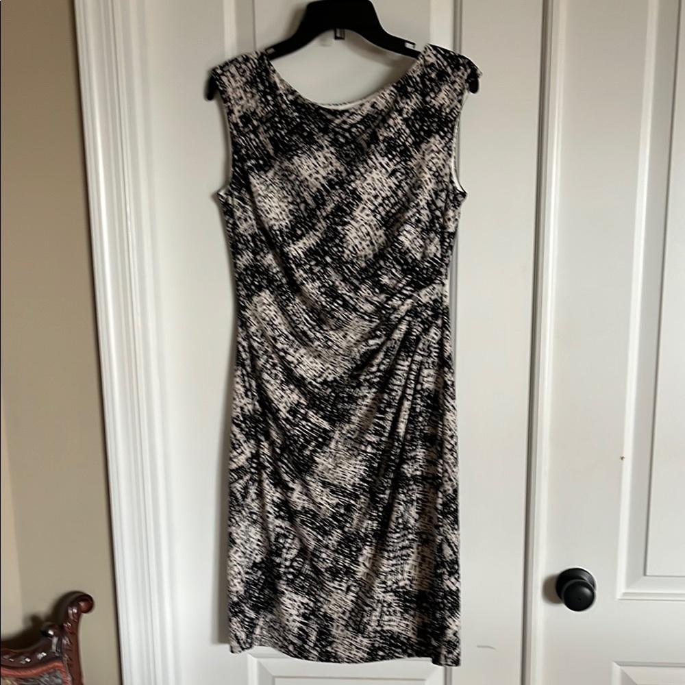 Elegant Black and White Patterned Dress